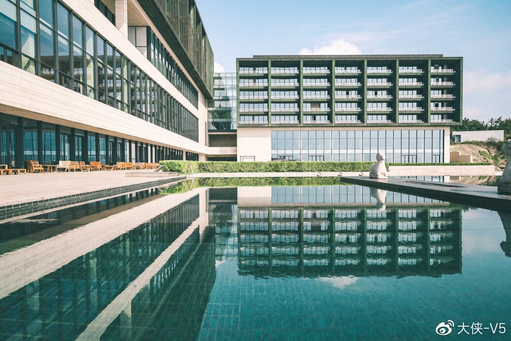 住在青岛涵碧楼,能看到最美的青岛和最美的海|涵碧楼_新浪新闻