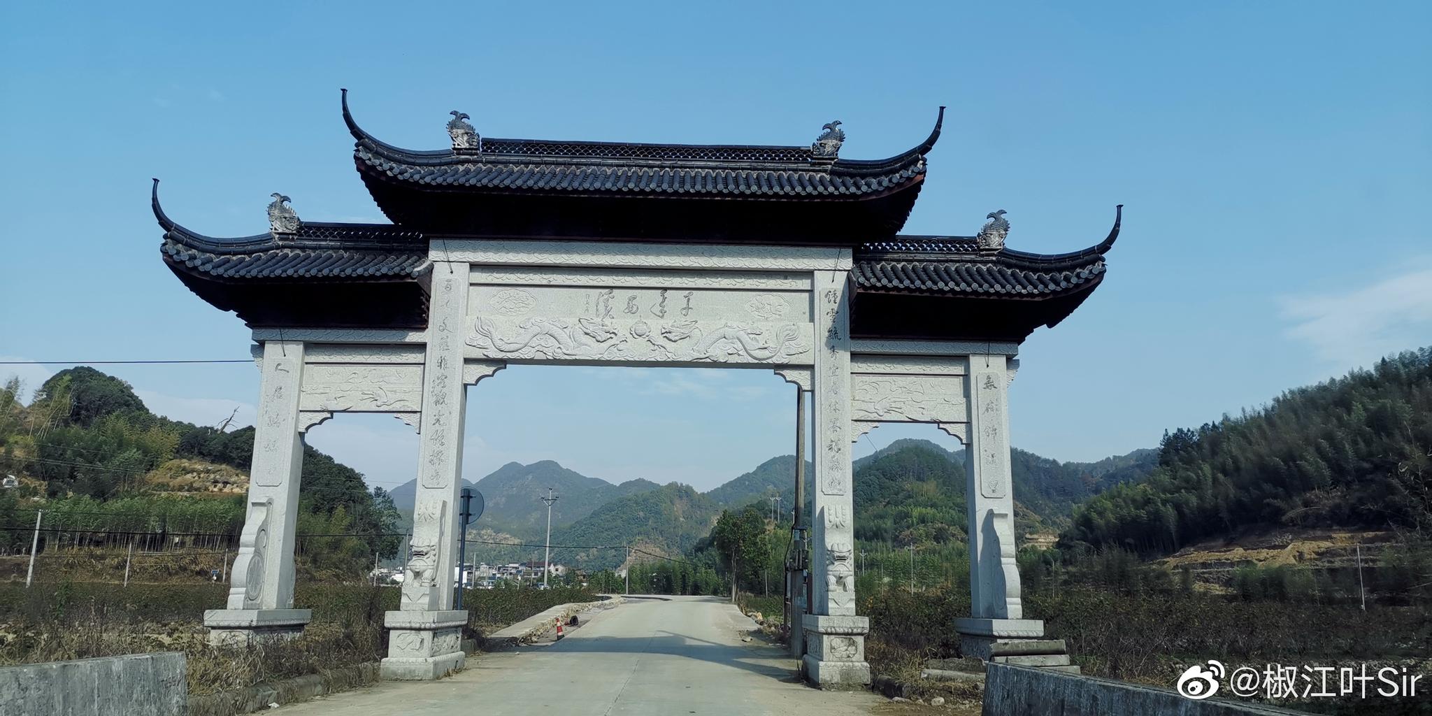 麦香的选景主要是在浙江丽水缙云境内,这里还有个村庄是西溪村