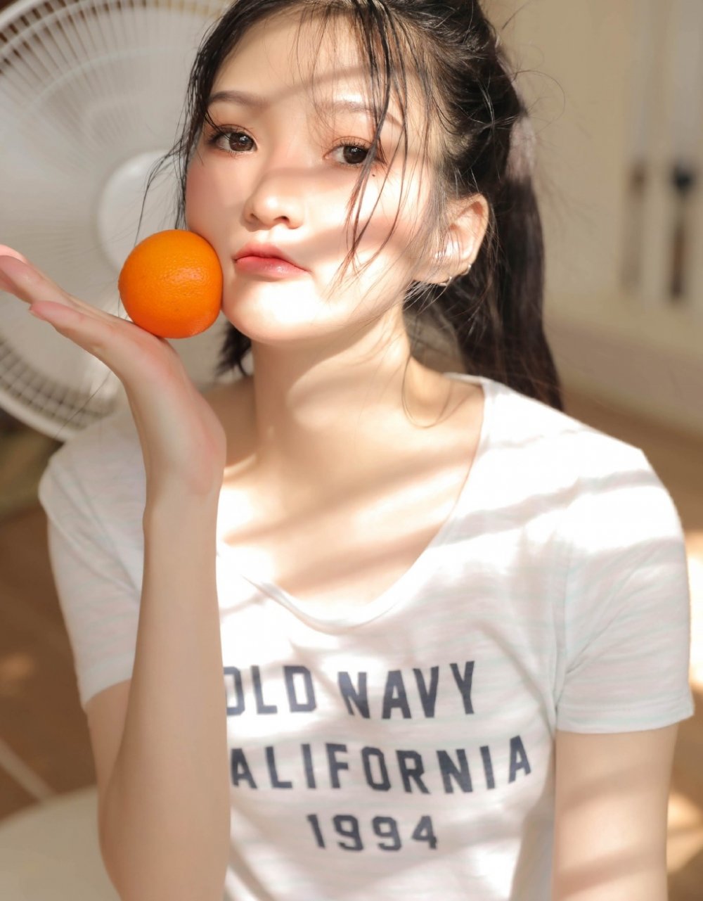 青春活力阳光少女清纯甜美卧室小清新唯美写真