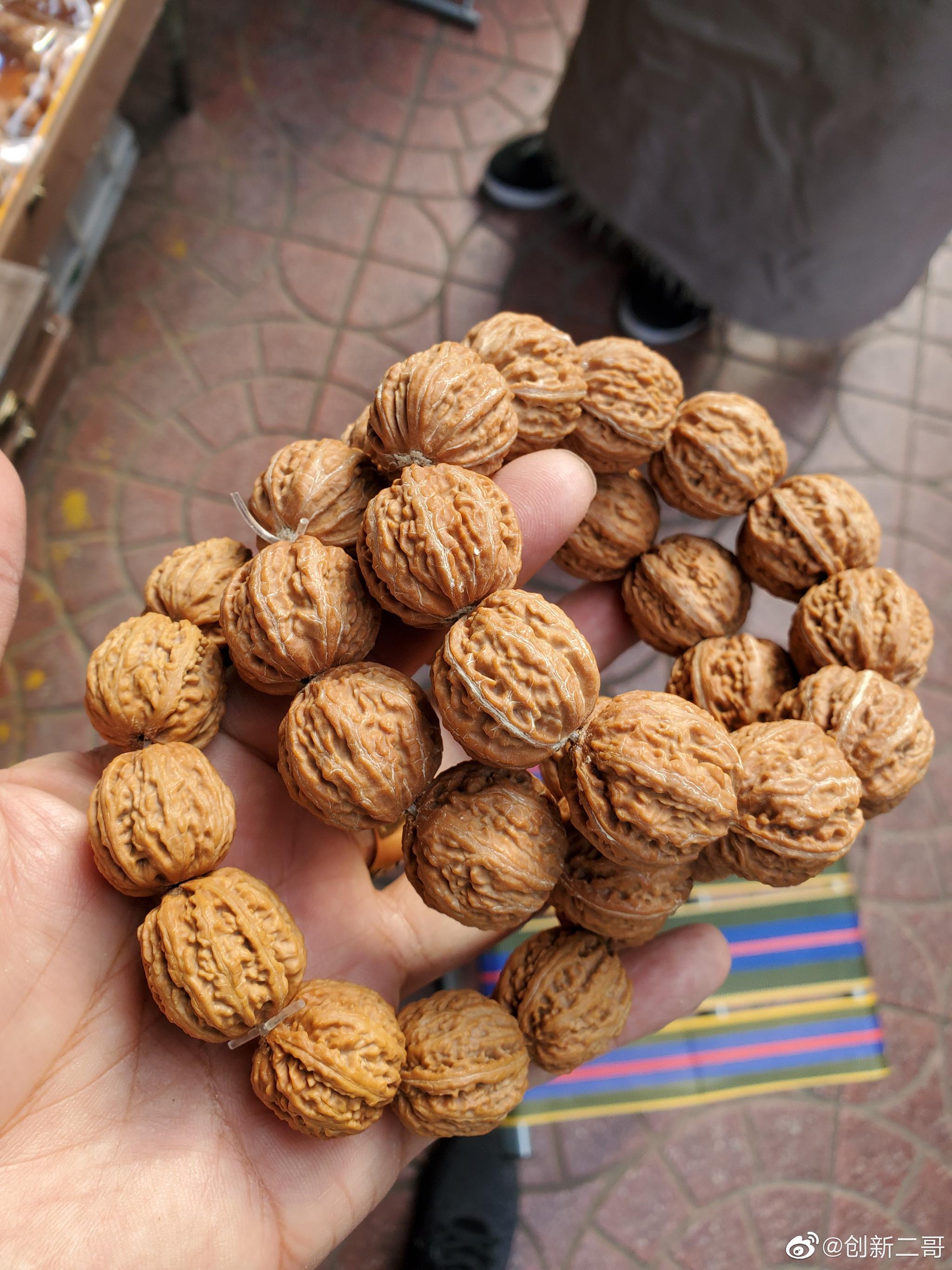 蚂蚁纹京八棱,饱满,圆润,桩型好,纹路深,皮质好,上手既红.