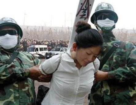 就比如章莹颖案件,杀害章莹颖的嫌疑人被美国判了终身监禁而不是死刑