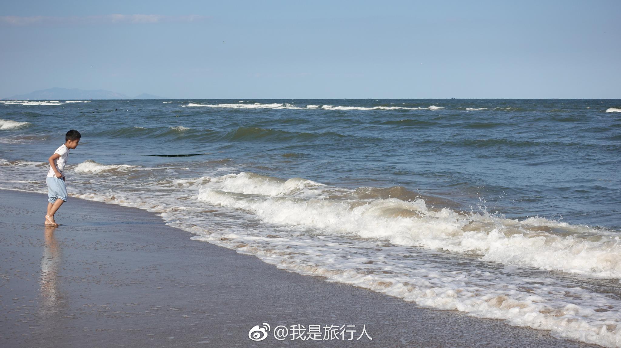 阿那亚礼堂,海浪,沙滩,逐浪的孩童