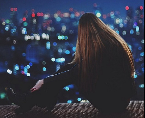 再难过也狠的下心说再见,再不舍也能假装洒脱的大步向前,转身的一瞬间