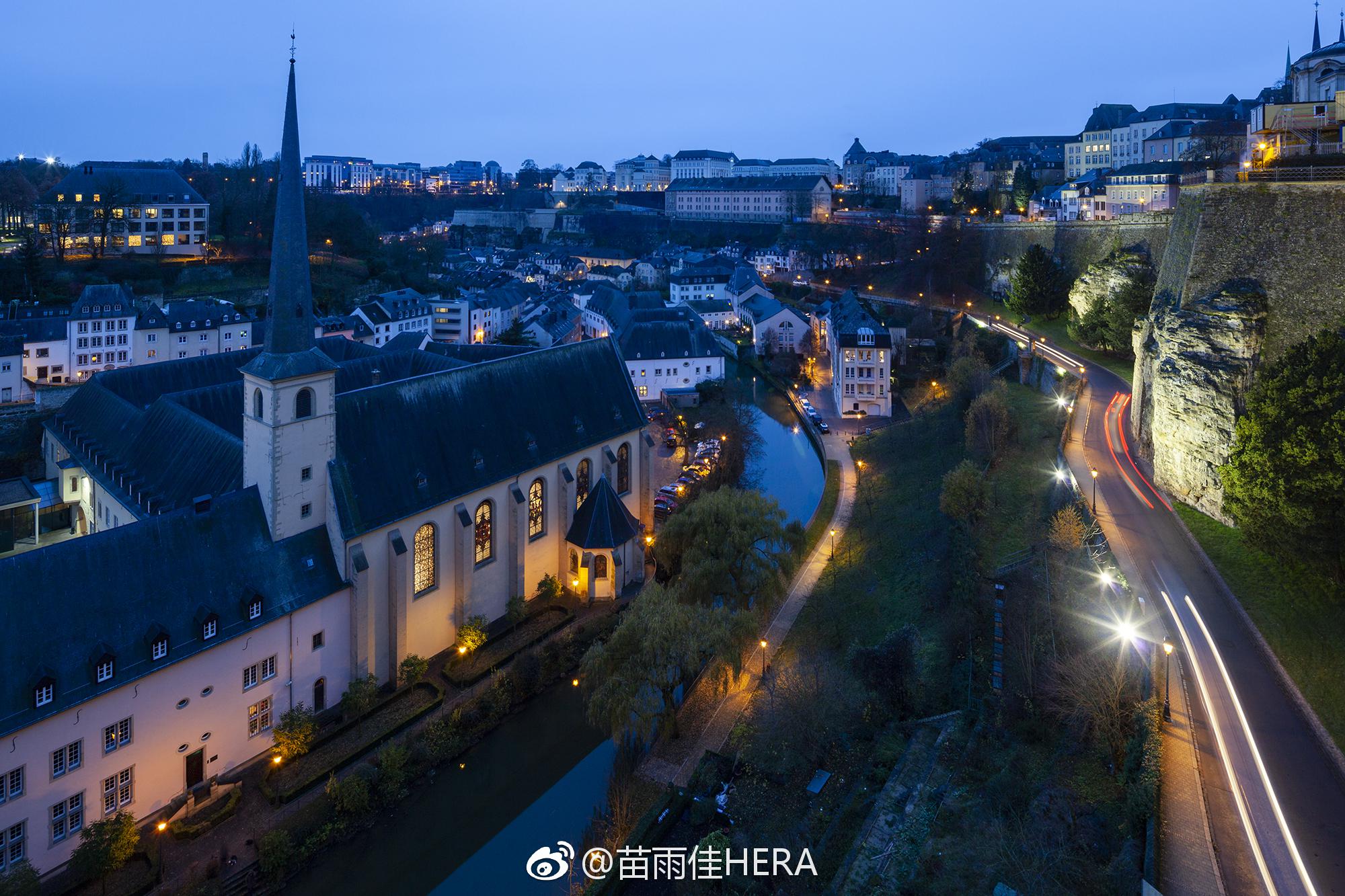 月光下的卢森堡就是印象中欧洲夜晚的样子