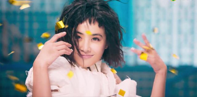 蔡依林哭了!我也哭了,因为她的不易,因为她"怪美的"!