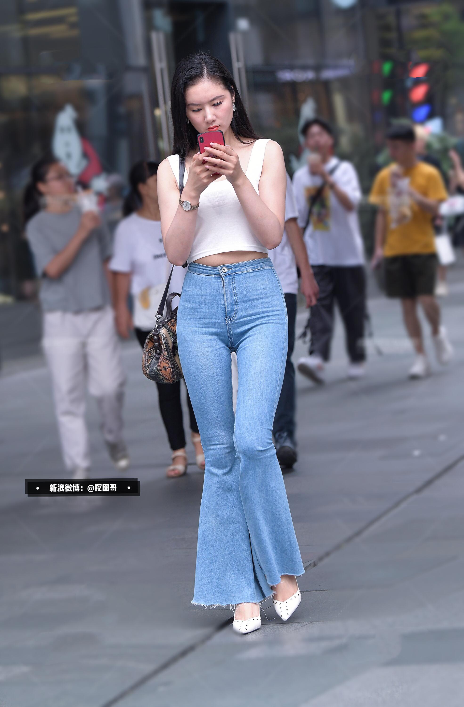 喇叭裤从来就没有过时.