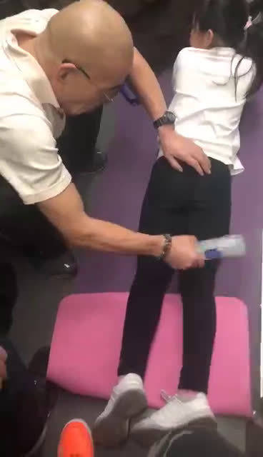 男偷女内衣裤视频_儿童女内衣裤(2)