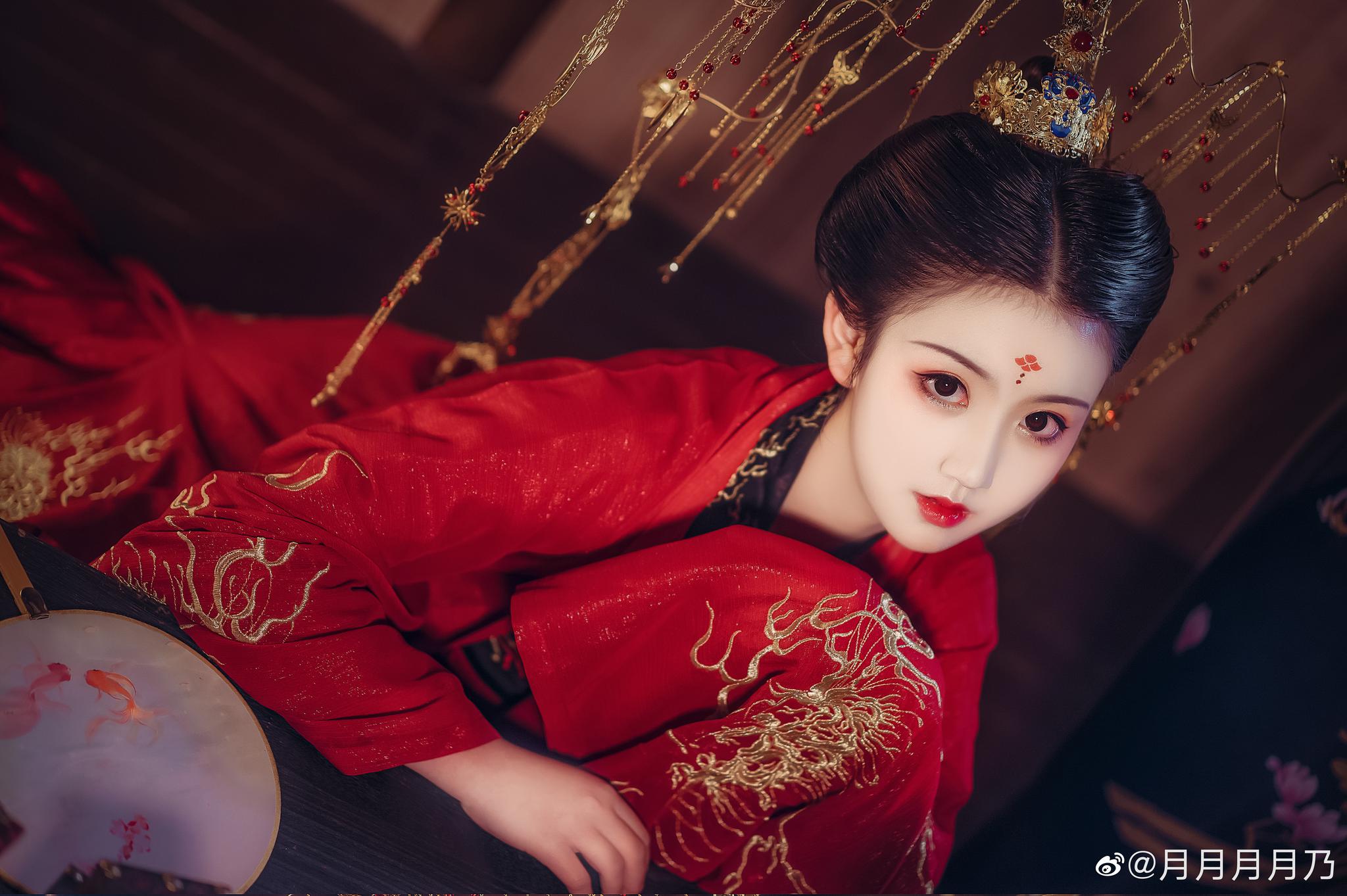 林花谢了春红,太匆匆。无奈朝来寒雨晚来风|朝来寒雨|春红|月月_新浪新闻