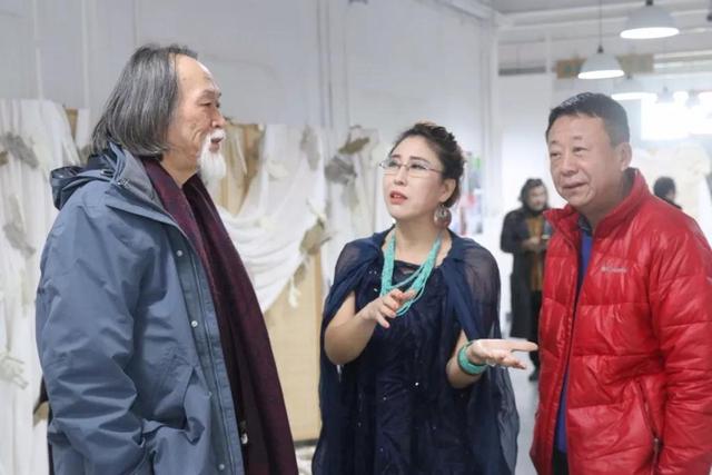 刘欣北京十年艺术文献展开幕,五大系列作品呈现其思想历程