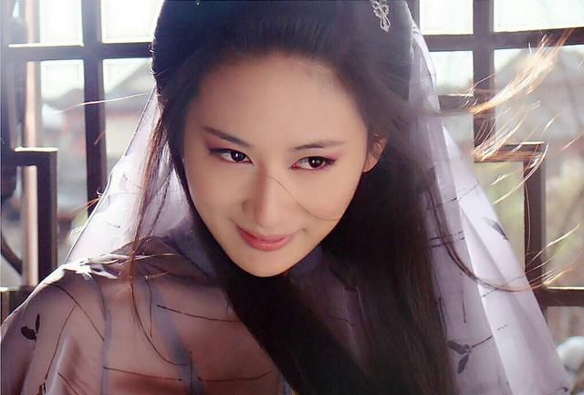 郭珍霓是被娱乐圈低估颜值的女演员,她才是天生媚骨啊