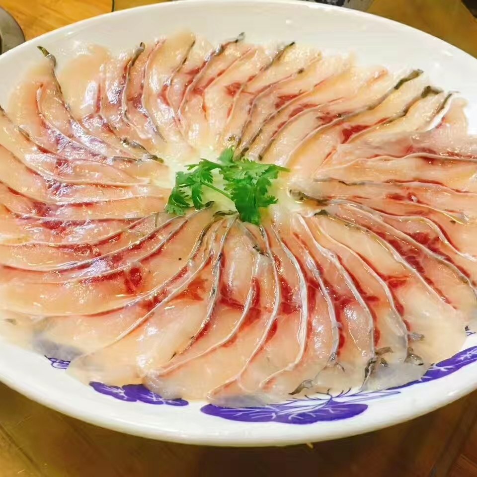 在武汉有一家米其林大厨开的私房菜 今天给大家介绍一家私房小馆～言