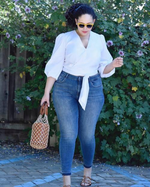 大腿粗壮胯宽臀厚又怎样这博主照样成为胖子界的穿衣指明灯