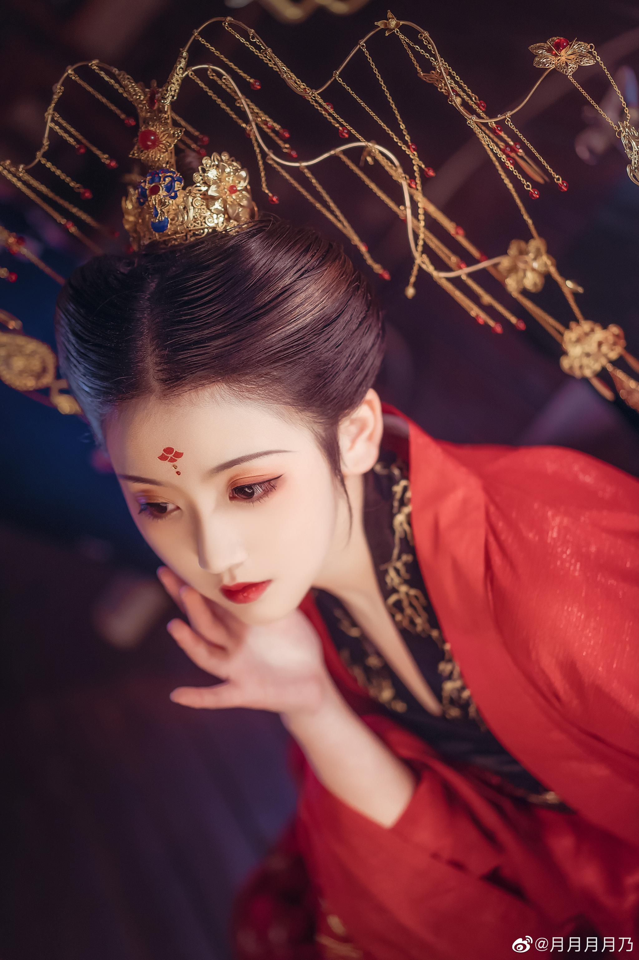 林花谢了春红,太匆匆。无奈朝来寒雨晚来风|朝来寒雨|春红|月月_新浪新闻