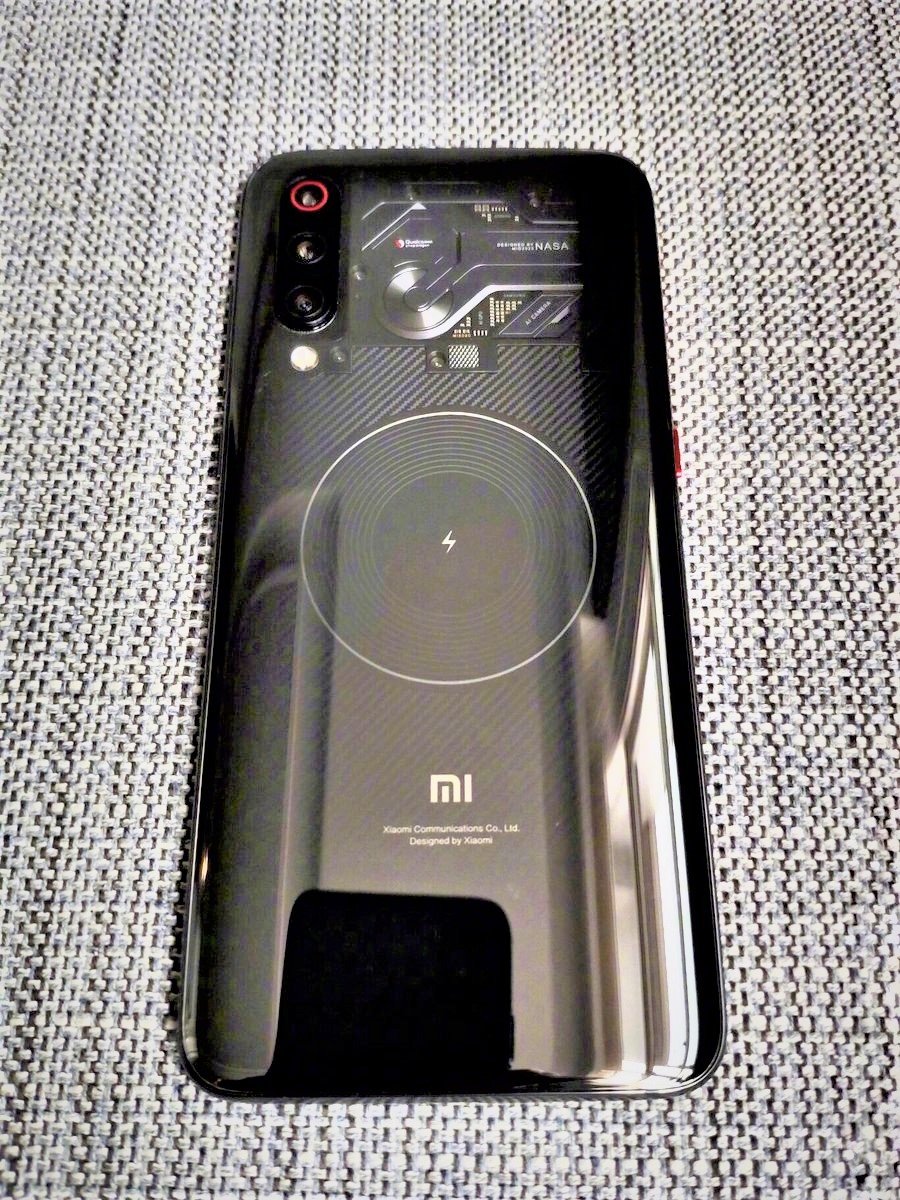 小米9首发开箱:最详细数据来了,下巴比iphonexr更窄