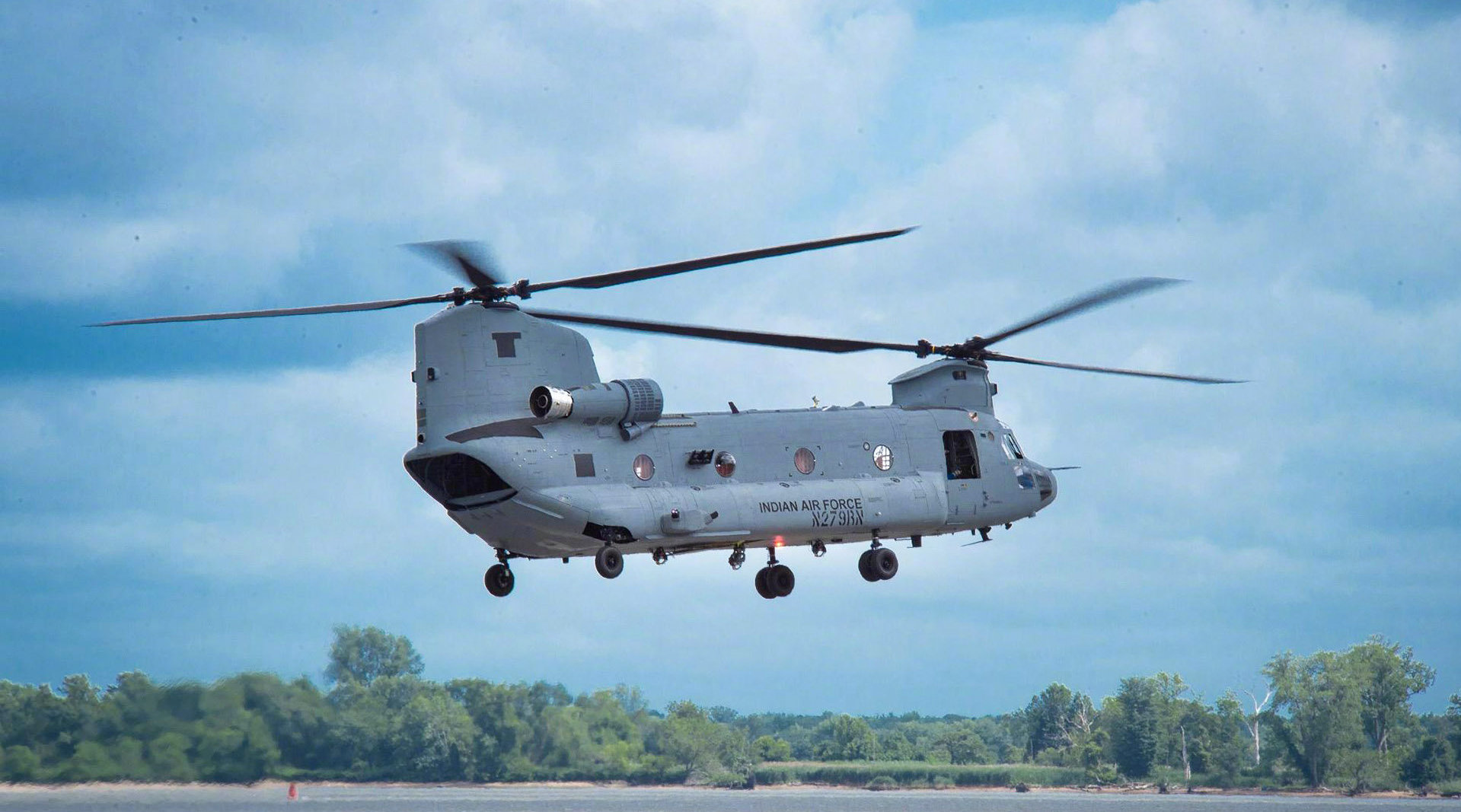 印度又有新玩具,支奴干直升机服役,部署喜马拉雅山区