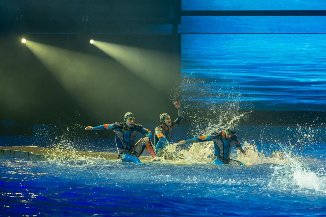 【亚特兰蒂斯c秀演出】