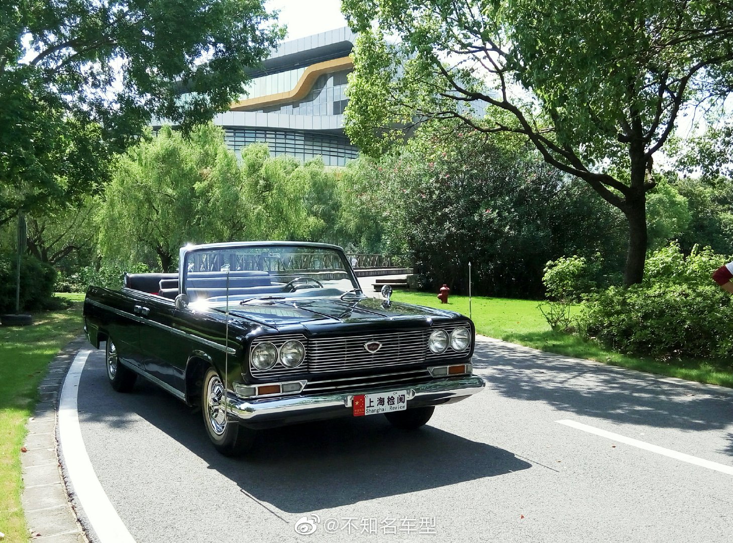 上海牌轿车曾是上世纪60至80年代初中国最主要的公务用车,期间