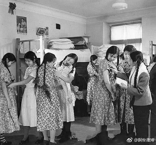 上世纪50年代人们的生活