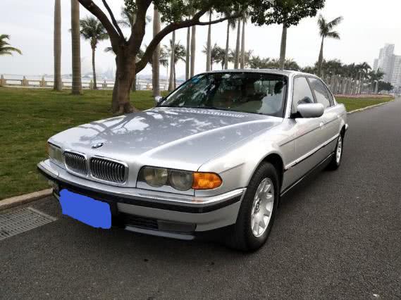 宾利最贵车型 雅致728 宾利车型价格区间与身价要求