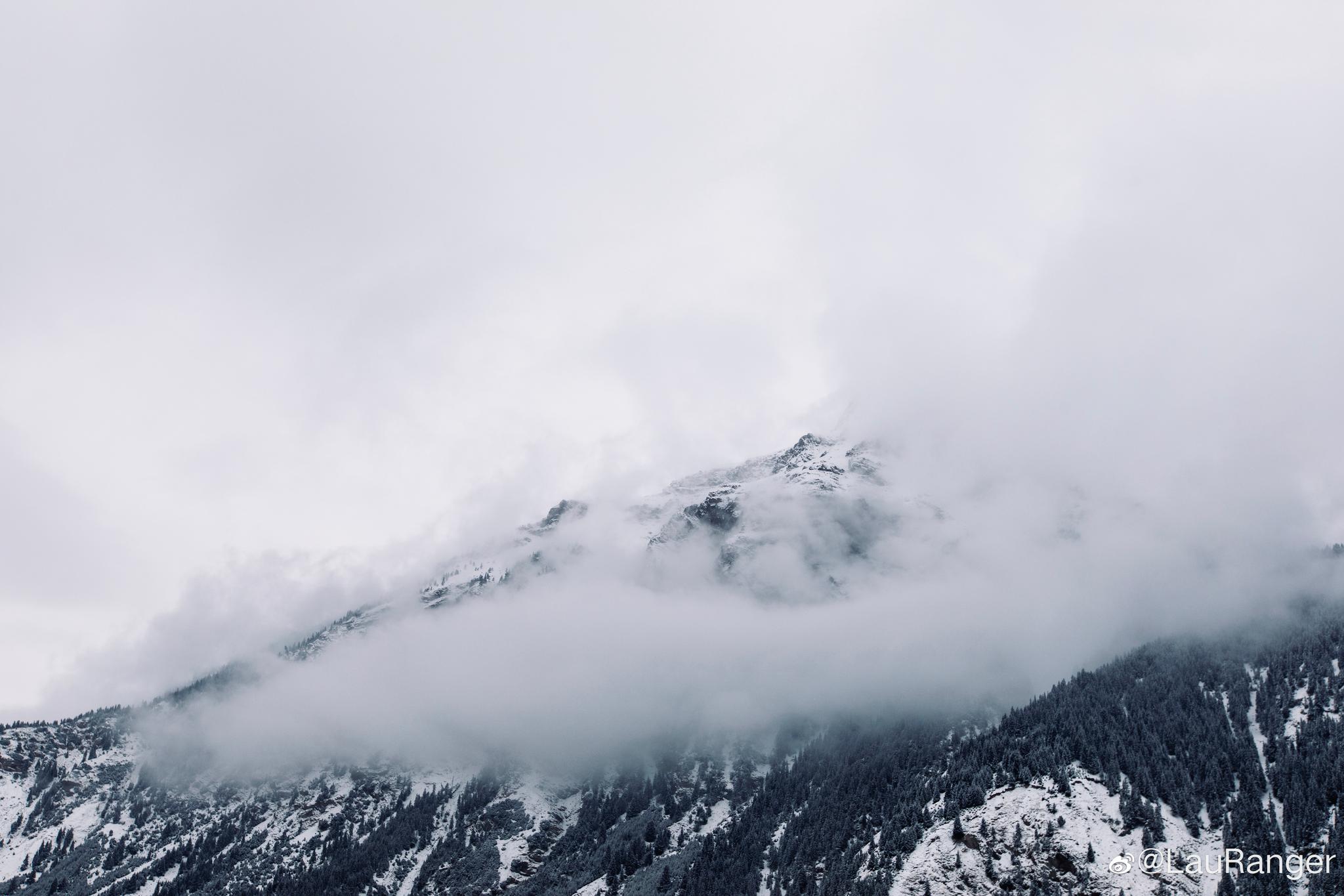 在中国最西垂的帕米尔高原上坐落着一个在雪山环抱之中_高清图集_新浪