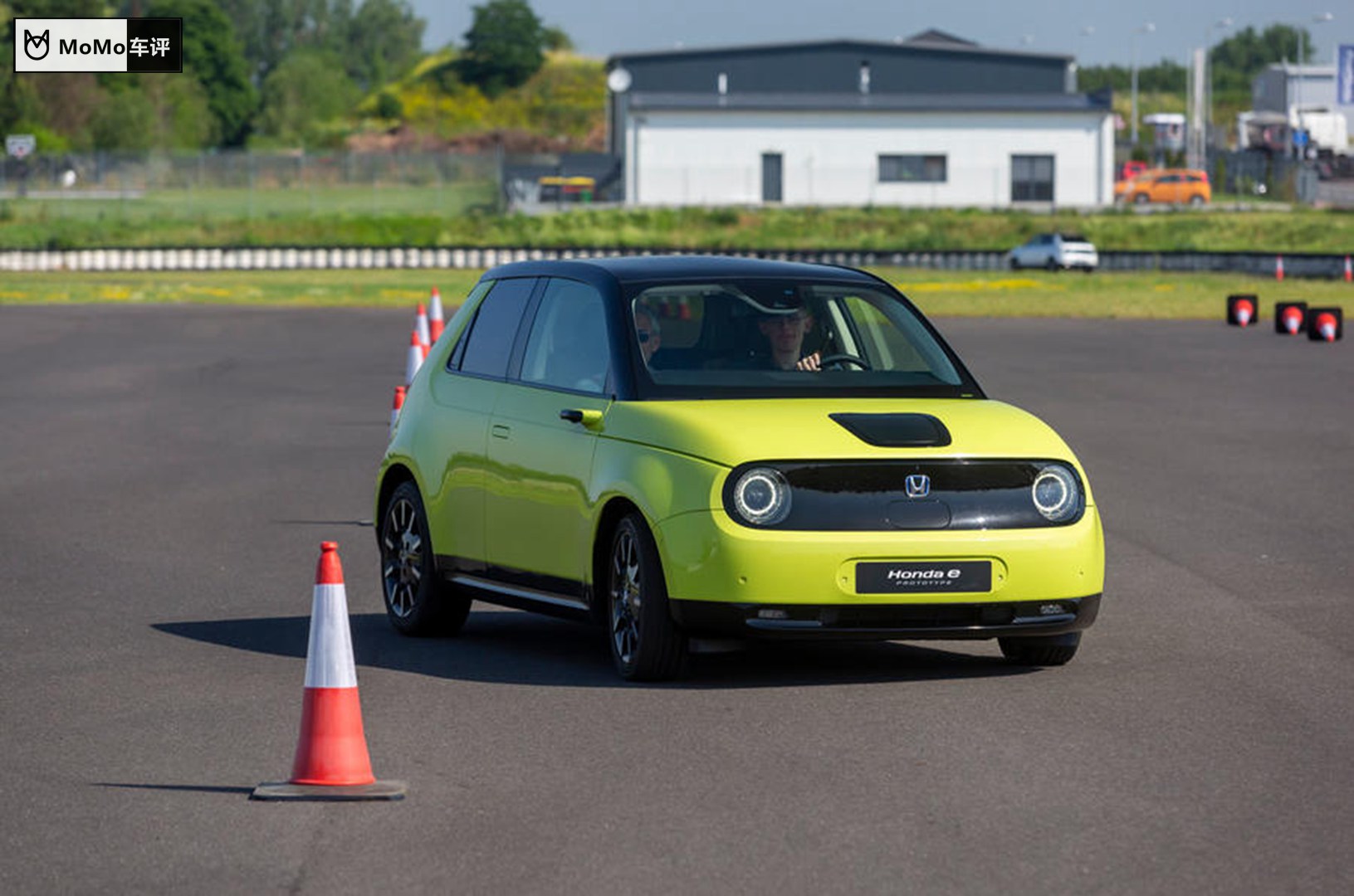 本田e电动车预售,精品小车人见人爱,但看价格连本田粉都沉默了