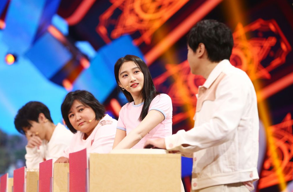 综艺实时收视率更新,《王牌对王牌》排第二,华晨宇依旧耀眼