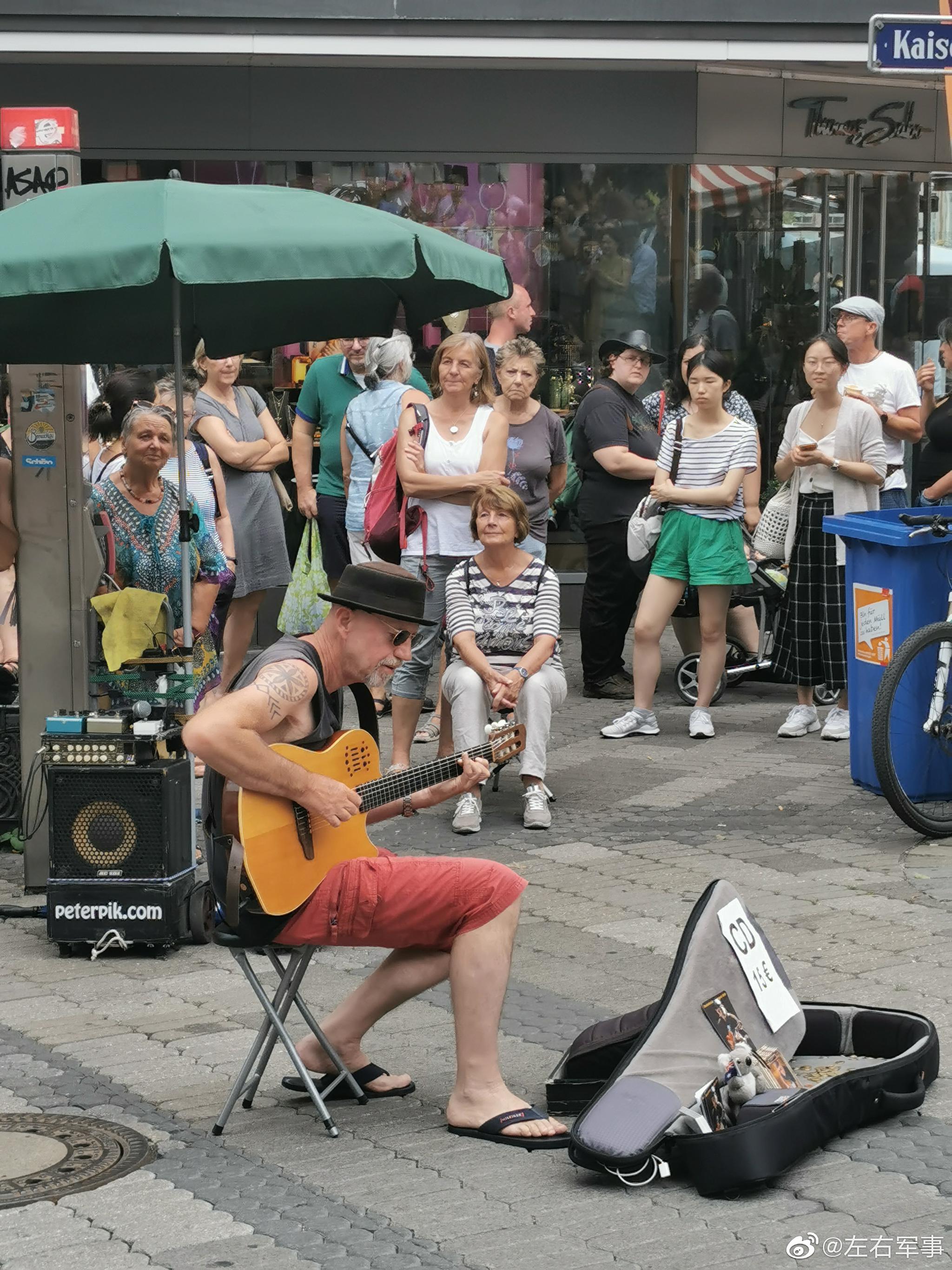 纽伦堡街头艺人节真的是满大街的街头艺人啊