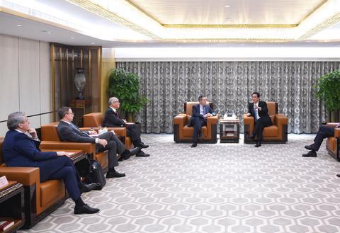 恒大将与哈佛合作研究新能源汽车三大领域