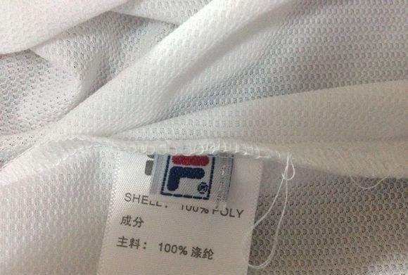 你衣服上的线头,真的让人觉得很邋遢