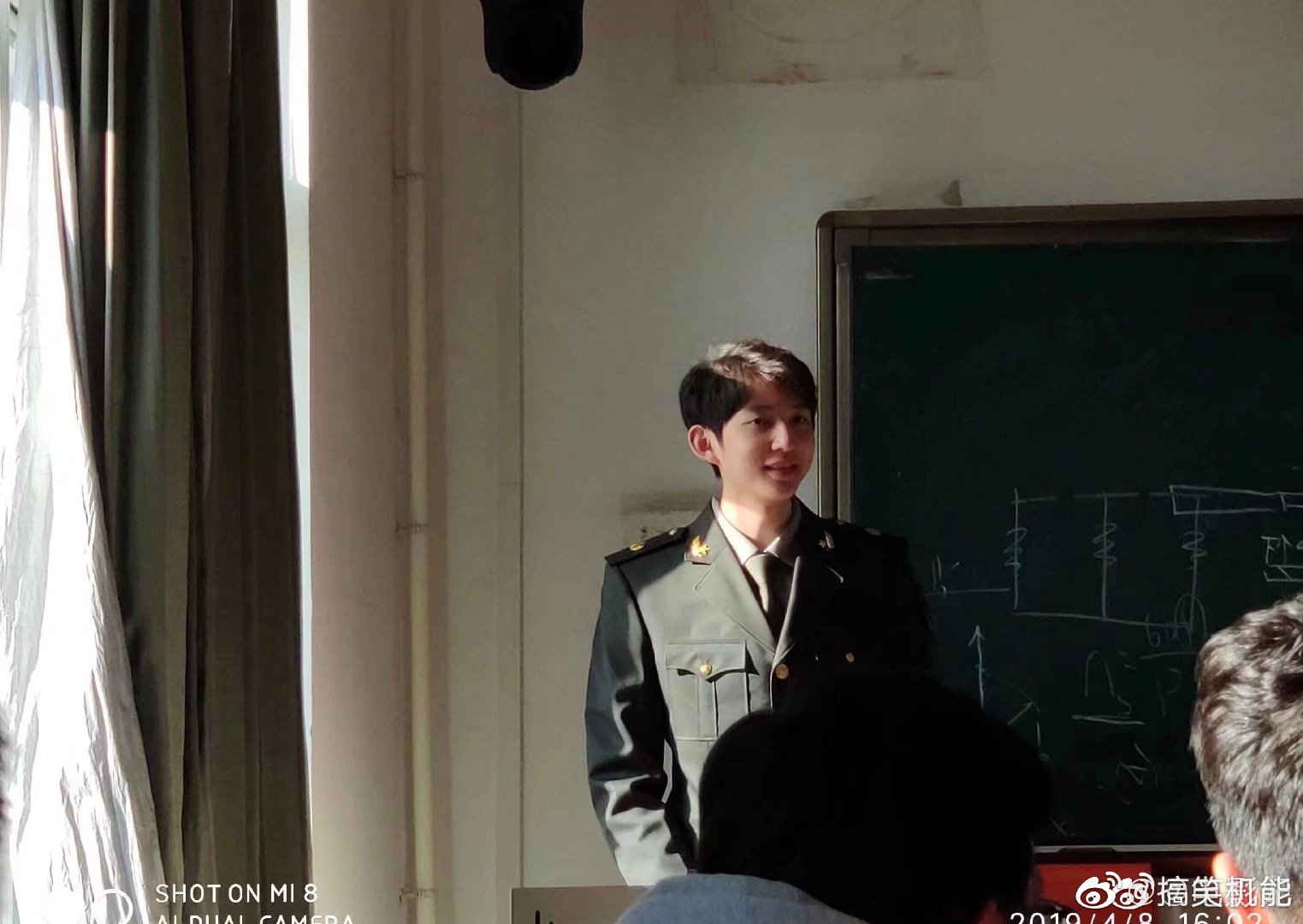 东北大学军理老师这颜值你们感受下