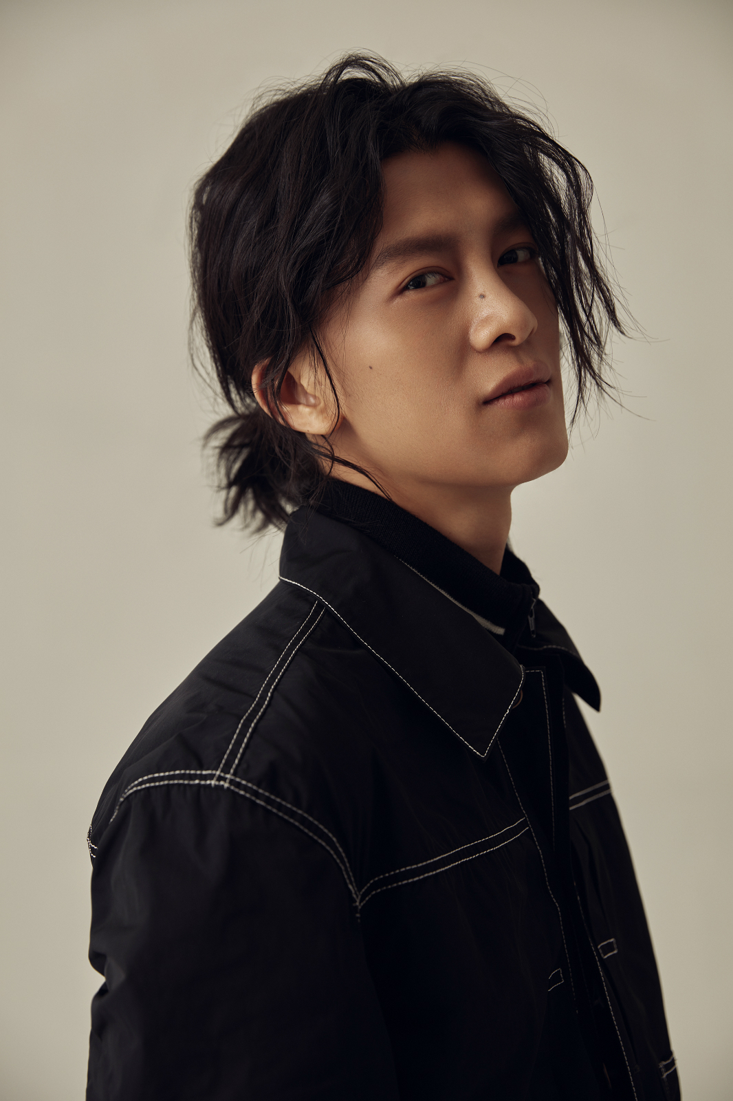 李九霄《独家记忆》热播 新写真诠释"粗糙"质感型男