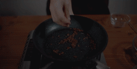 刺激战场没了，一份爆香的辣子鸡让你重返战场开黑的甜蜜日常