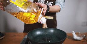 刺激战场没了，一份爆香的辣子鸡让你重返战场开黑的甜蜜日常