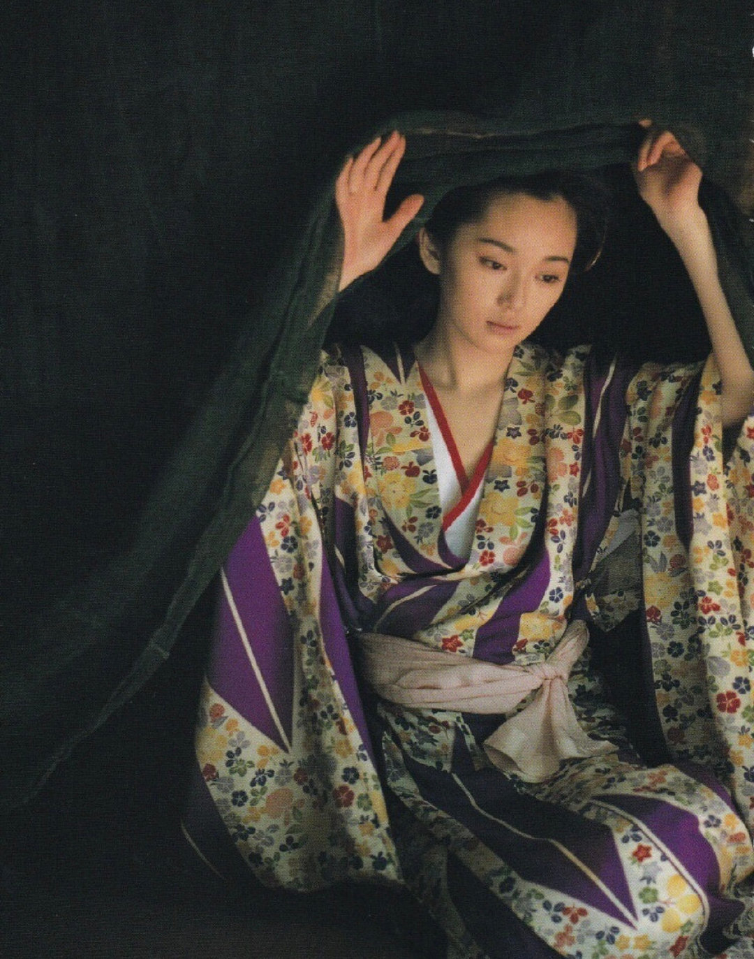 叶月里绪菜