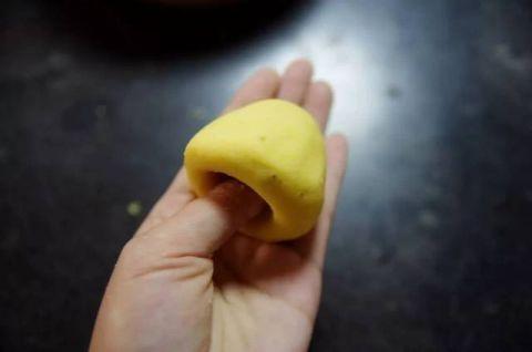 窝窝头,一种自带苦情效果的食物 红薯窝窝头 吃了对身体特别好