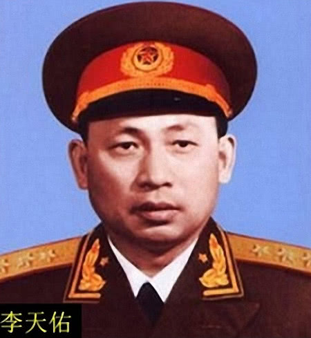 他是位开国上将,20岁担任师长,48岁副总参谋长,活了56岁