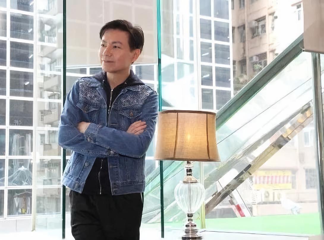 55岁tvb男星自爆求婚过程:一部电话搞定|曾航生|求婚|曾航_新浪新闻