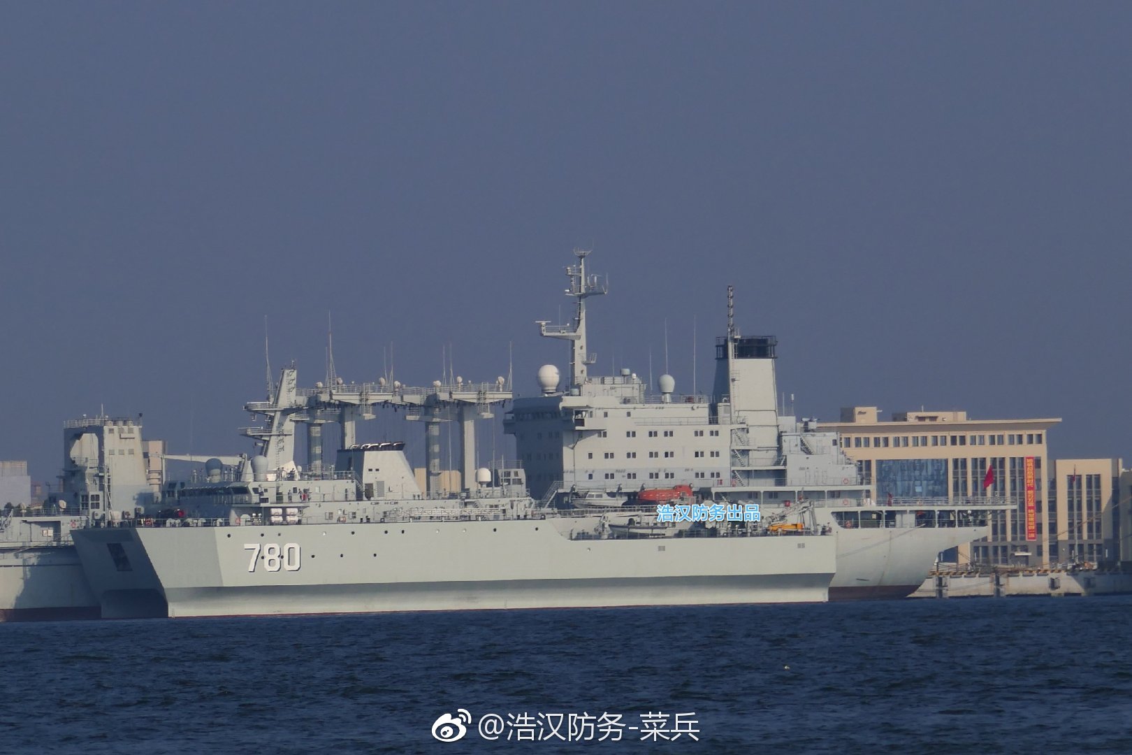 兔版"无暇"--780号远洋水声调查舰(音响测定舰)高清图来啦这艘舰