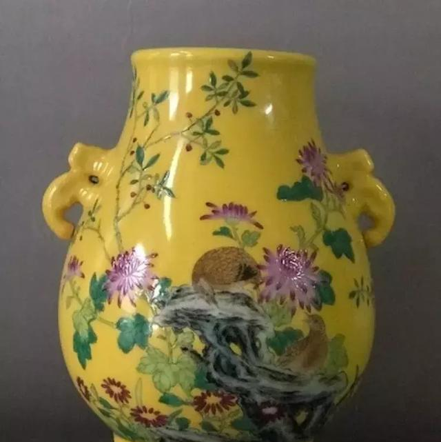 瓷器中的贵族“黄釉”的发展史和特点介绍,国人值得一看!