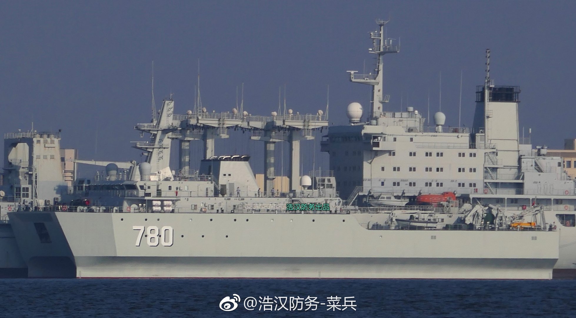 兔版"无暇"--780号远洋水声调查舰(音响测定舰)高清图来啦这艘舰