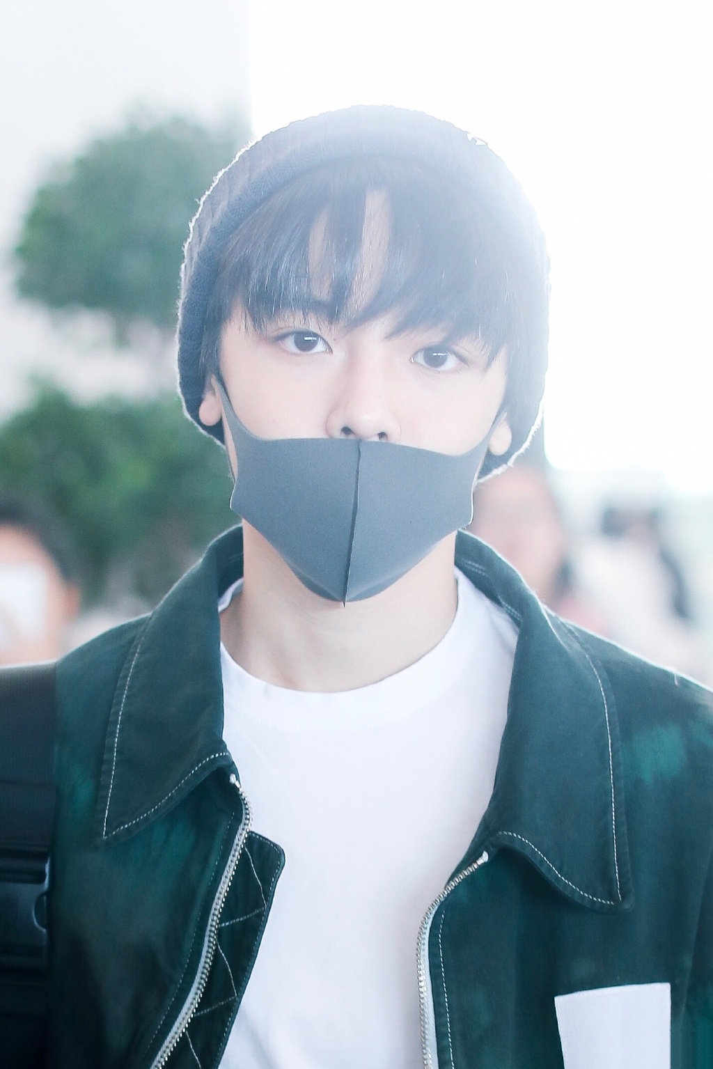 帅气的阳光少年侯明昊眼睛真好看啊