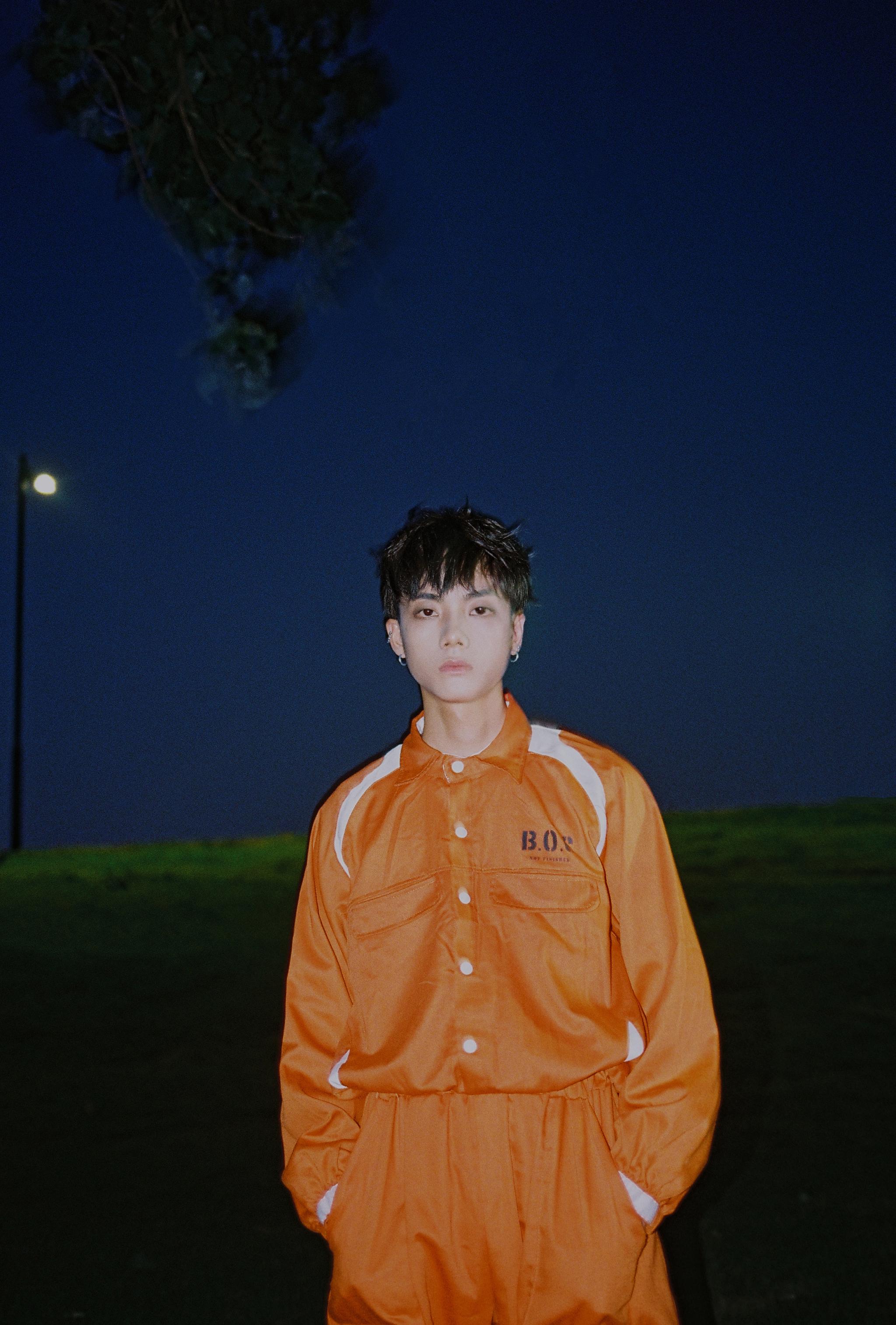 拍照超有fell的男孩子,给小哥哥酷酷的颜值打call