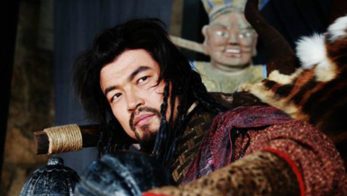 此人上梁山前比武松猛,上山后却不愿出全力,征方腊后得善终