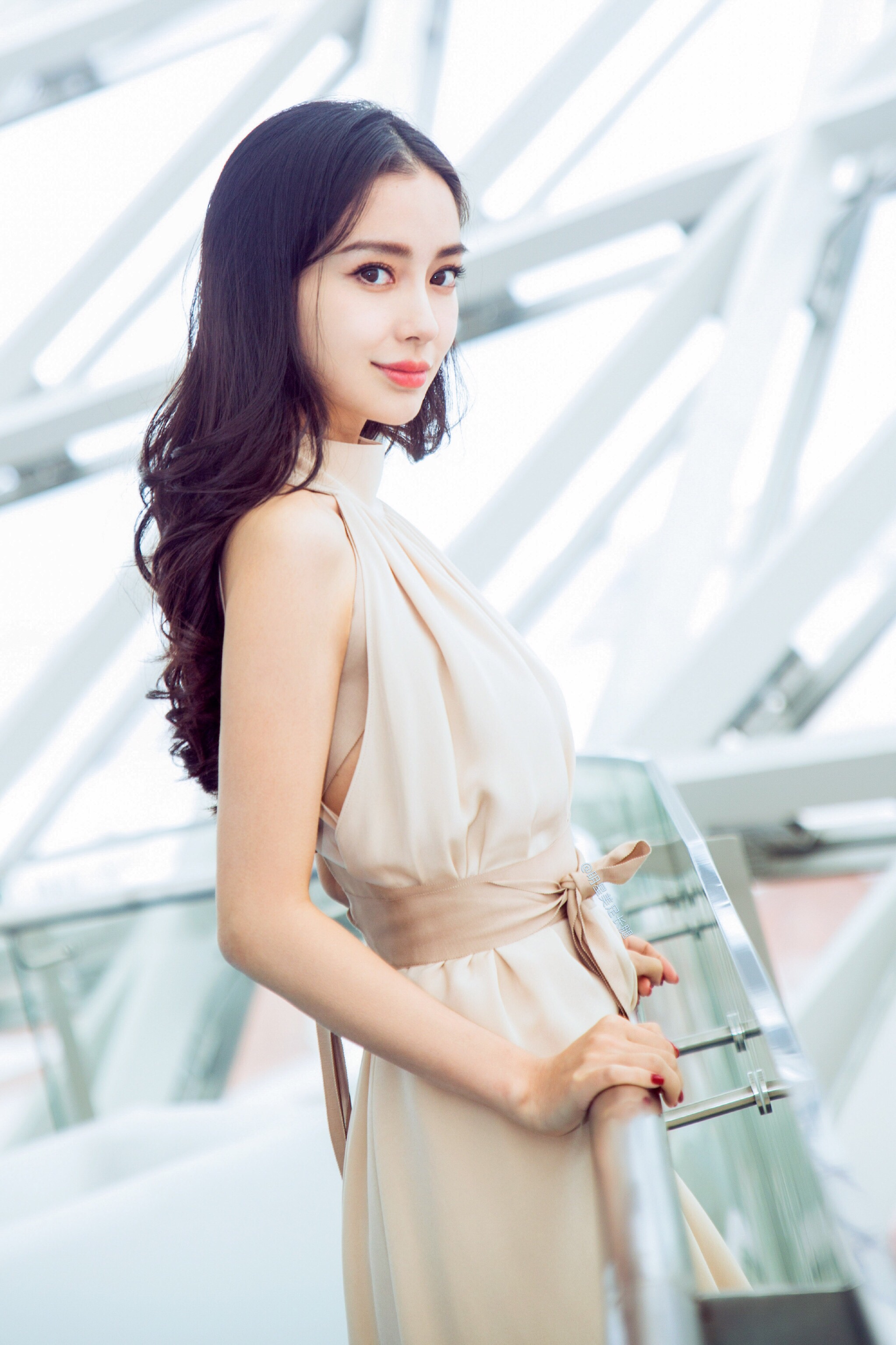 angelababy杨颖 更多美女校花,可以进我微博看!