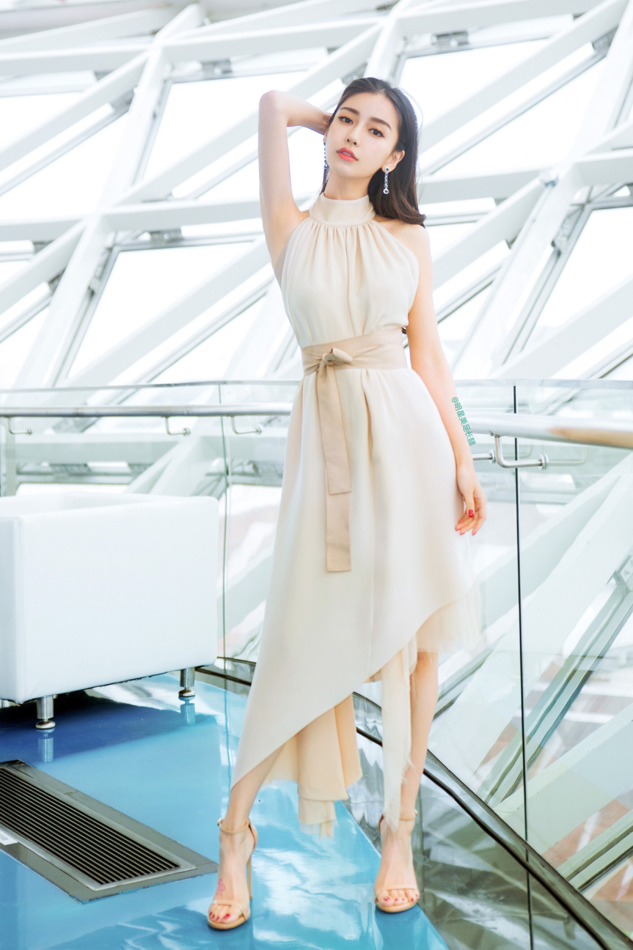 angelababy杨颖 更多美女校花,可以进我微博看!