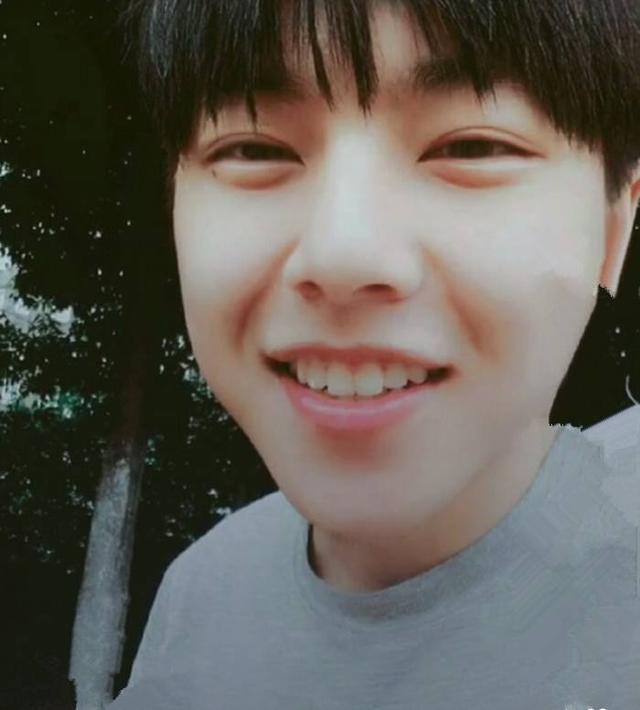 周锐短发照太好看了,网友:变化好大,叫锐哥!