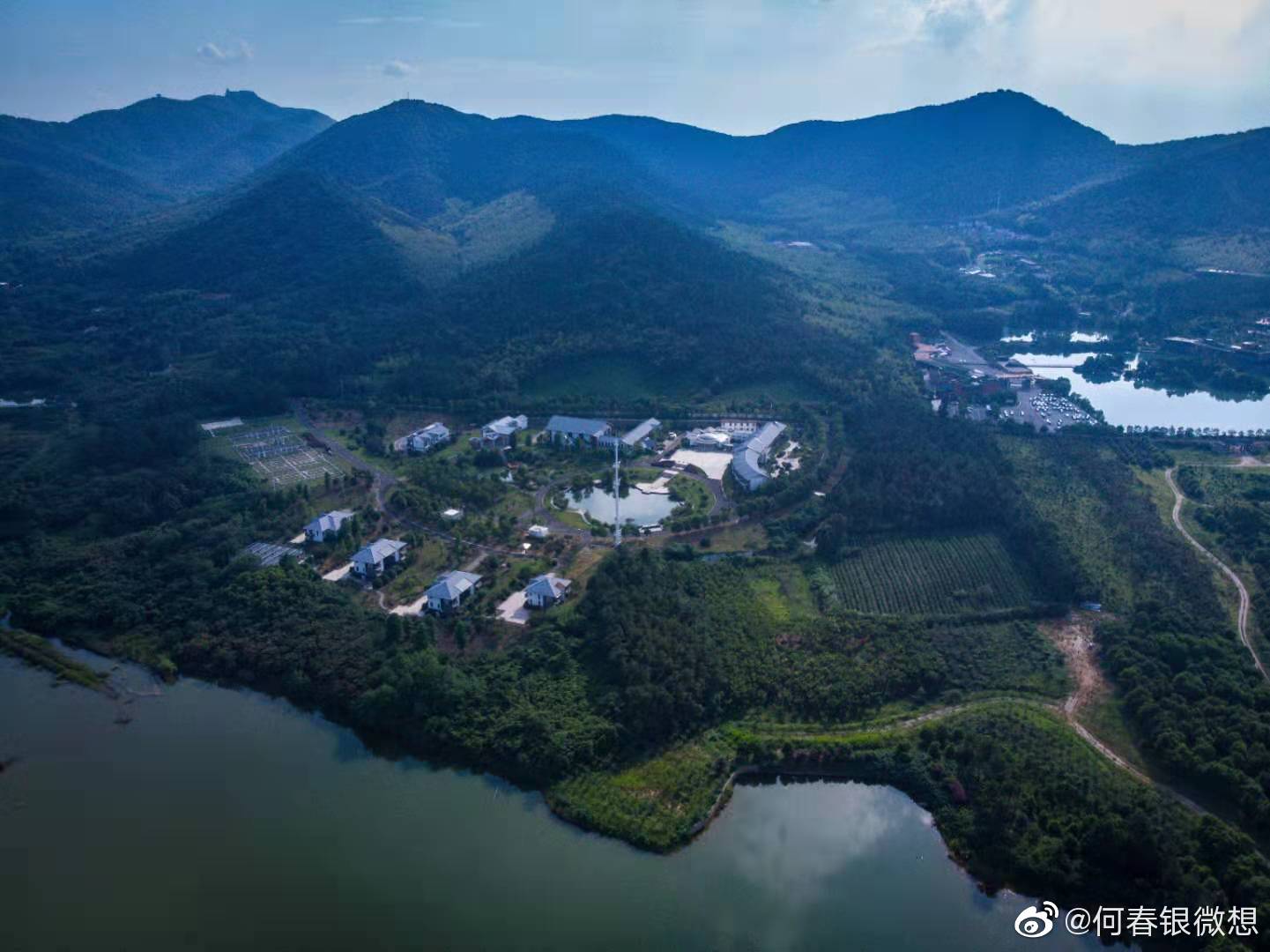 茅山脚下的仙姑村,这里青山绿水,环境优美,风景怡人
