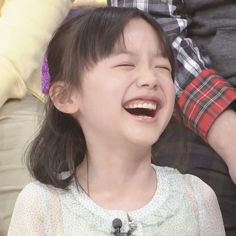 芦田爱菜头像喜欢点赞