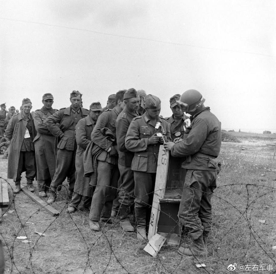 1944年6月诺曼底登陆中被俘的德军官兵
