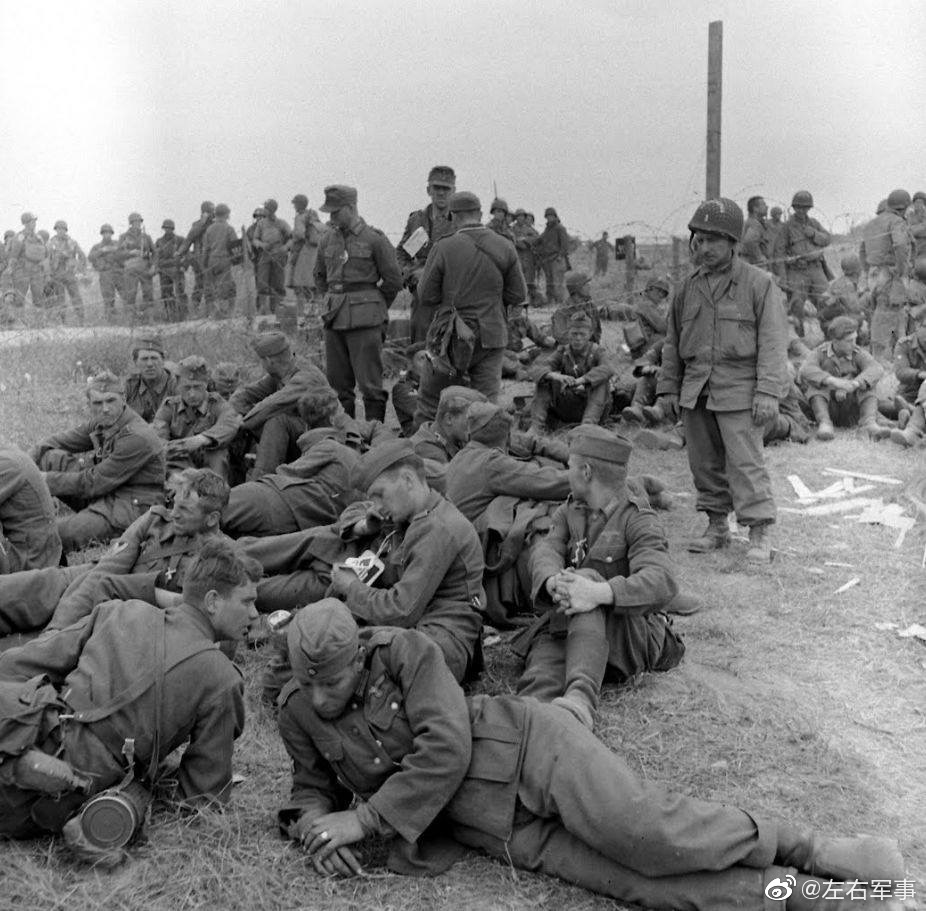1944年6月诺曼底登陆中被俘的德军官兵